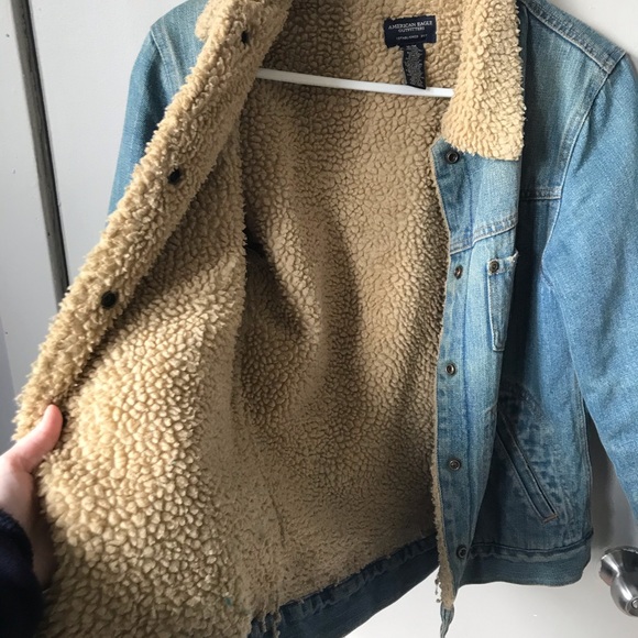 American Eagle Sherpa Denim Jacket - Picture 2 of 5